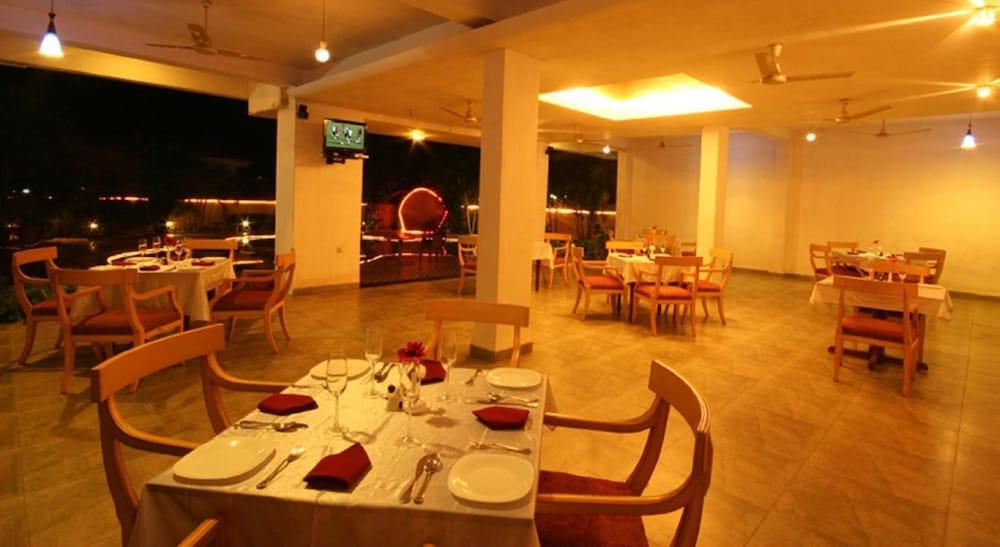 Lambana Resort Calangute Ngoại thất bức ảnh